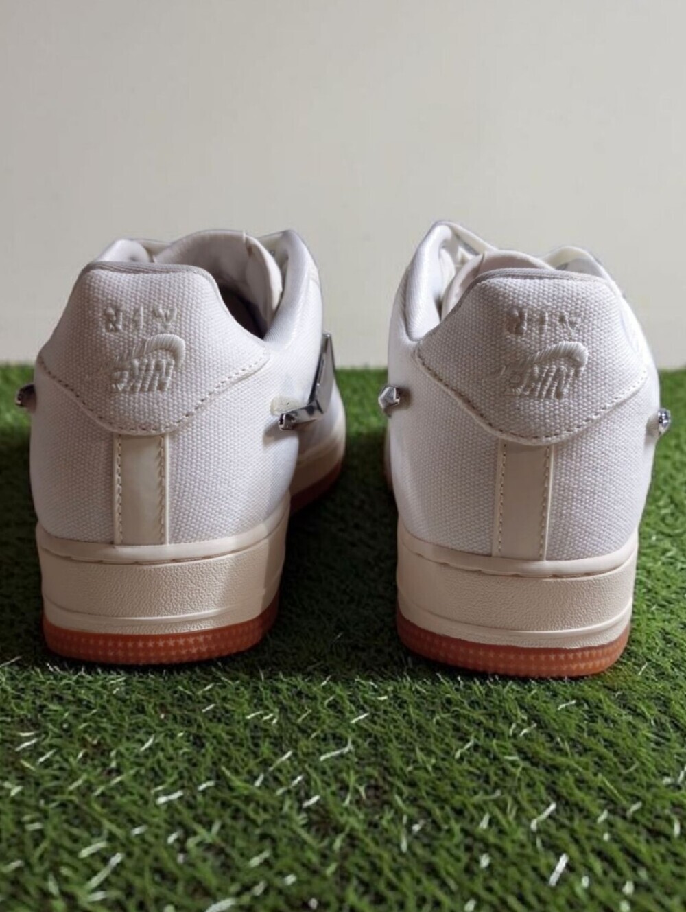 Travis Scott x Nike Air Force 1 Low Sail Size 11 Lightly Worn - Picture 5 of 7